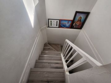 Hermosa Casa en venta Avda.Los Halcones Larapinta, Lampa