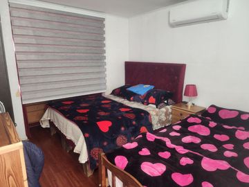 Hermosa Casa en venta Avda.Los Halcones Larapinta, Lampa