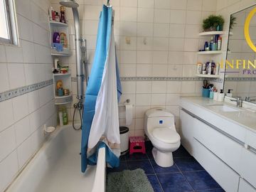 Excelente Casa Ampliada en Republica de Francia 455 Huechuraba