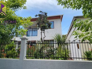 Excelente Casa Ampliada en Republica de Francia 455 Huechuraba