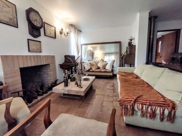 Parcela Con Excelente Casa, Isla De Maipo 3d/2b