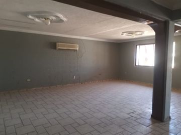 CASA EN VENTA O RENTA ZONA CENTRO