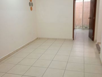 RENTA CASA BOSQUES DE GALERÍAS EN JIUTEPEC
