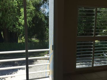 RENTA CASA BOSQUES DE GALERÍAS EN JIUTEPEC