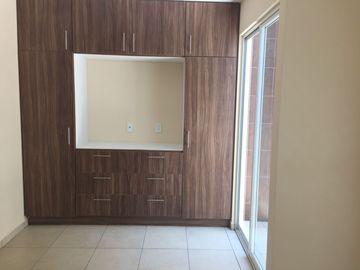 RENTA CASA BOSQUES DE GALERÍAS EN JIUTEPEC