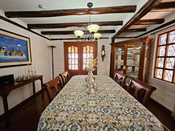 Valle de Los Chillos, Urb. El Rancho, Venta, Hermosa Casa Estilo Rustico
