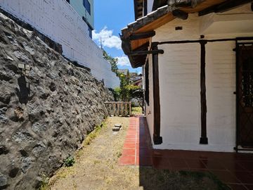 Valle de Los Chillos, Urb. El Rancho, Venta, Hermosa Casa Estilo Rustico