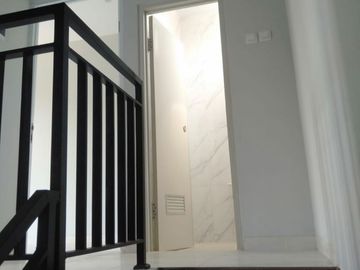 Rumah Rzq Kelapa Dua, Baru 2/1 LANTAI Mewah Harga Murah New di Tugu Cimanggis Kota Depok Jual Dijual