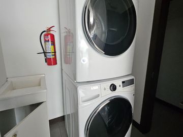 Cumbaya, Sector Auquichico, Amplio Departamento Duplex en Venta