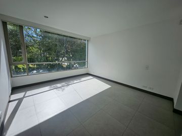 Cumbaya, Sector Auquichico, Amplio Departamento Duplex en Venta