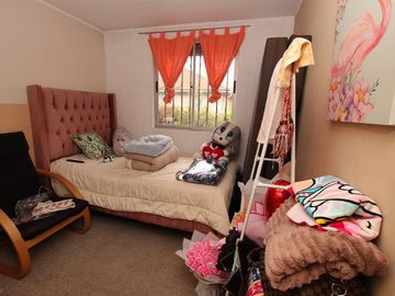 Se Vende Cómoda Casa Pareada de 2 pisos en Quilicura