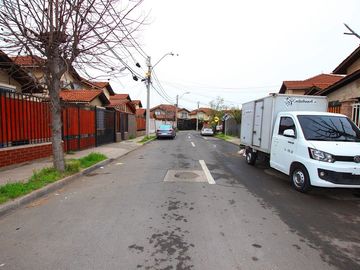 Se Vende Cómoda Casa Pareada de 2 pisos en Quilicura