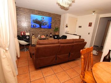 Se Vende Cómoda Casa Pareada de 2 pisos en Quilicura