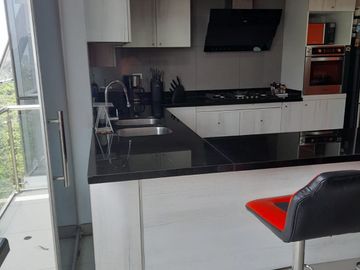 VENTA DE HERMOSO Y CÉNTRICO DEPARTAMENTO DE 101.5M2  EN SAN BORJA