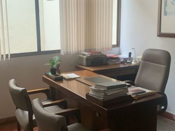 SE VENDE CASA BIFAMILIAR
