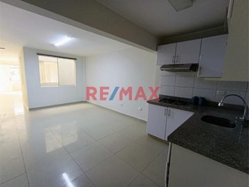 Alquilo Departamento De Un Dormitorio - 65 M2 En Santiago De Surco