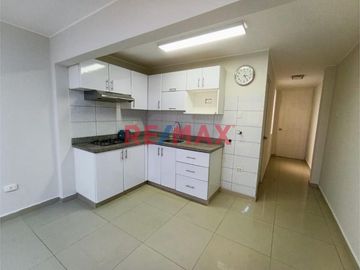 Alquilo Departamento De Un Dormitorio - 65 M2 En Santiago De Surco