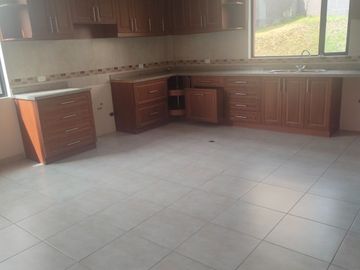 Departamento de venta de 4 dormitorios sector norte San Fernando
