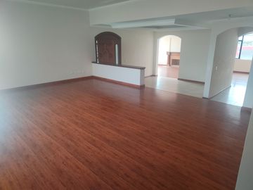 Departamento de venta de 4 dormitorios sector norte San Fernando