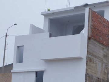 Venta De Casa Muy Acogedora Vista Al Mar En Ancon