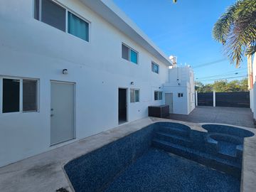 CASA EN VENTA EN CIUDAD CAUCEL, MÉRIDA SOBRE AVENIDA PRINCIPAL.
