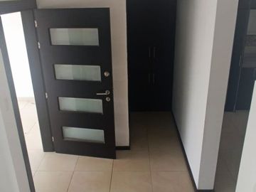 VENDO CASA EN TUMBACO-CONJUNTO SANT ANGELO