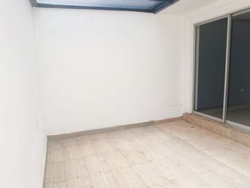 VENDO CASA EN TUMBACO-CONJUNTO SANT ANGELO
