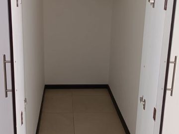 VENDO CASA EN TUMBACO-CONJUNTO SANT ANGELO