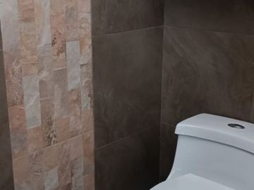 VENDO CASA EN TUMBACO-CONJUNTO SANT ANGELO