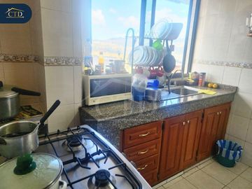 Vendo casa rentera con 6 departamentos, Norte de Quito