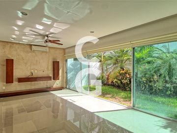 Casa en Venta en Cancun en Residencial Palmaris con 3 Recámaras
