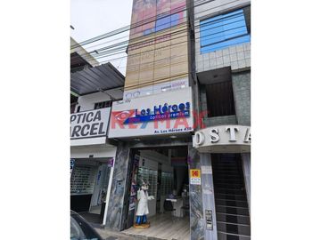 Exelente Local Comercial en San Juan de Miraflores