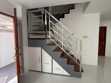 CORNER HOUSE AND LOT!!! 7 Bedrooms House and Lot for Sale in Quezon City