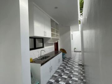 CORNER HOUSE AND LOT!!! 7 Bedrooms House and Lot for Sale in Quezon City