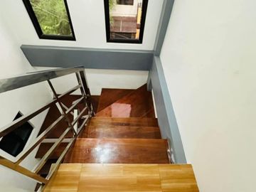 CORNER HOUSE AND LOT!!! 7 Bedrooms House and Lot for Sale in Quezon City
