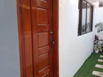 CORNER HOUSE AND LOT!!! 7 Bedrooms House and Lot for Sale in Quezon City