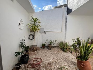 PRECIOSA CASA EN VENTA UBICADA EN RESIDENCIAL PENSIONES MÉRIDA, YUCATÁN