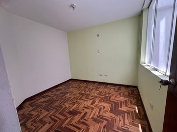 En Venta Amplio E Iluminado Departamento En Residencial Las Mercedes, Paucarpata parte baja