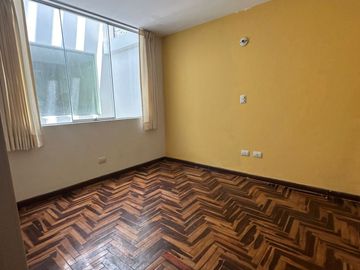 En Venta Amplio E Iluminado Departamento En Residencial Las Mercedes, Paucarpata parte baja