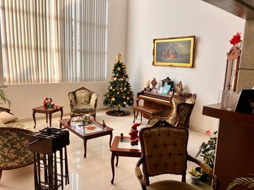 CASA EN VENTA EN REAL DE JURIQUILLA