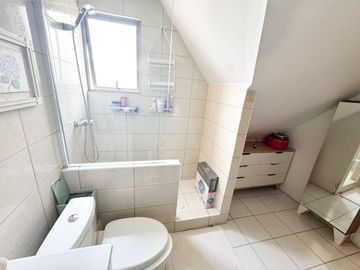 Espectacular Casa En Venta Sector Las Pircas Peñalolén 5d/5b