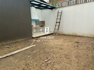 CASA POR ESTRENAR DE 4 DORMITORIOS 5 BAÑOS Y AMPLIA ÁREA VERDE EN RIO AMARILLO, SECTOR CALLE LADRILLEROS
