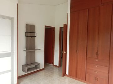 SE VENDE CASA EN PRADOS DE ALFAGUARA, JAMUNDI, VALLE DEL CAUCA