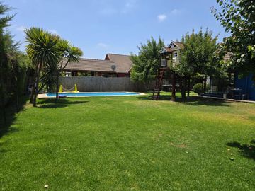Hermosa Casa En Lo Herrera