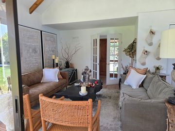 Hermosa Casa En Lo Herrera