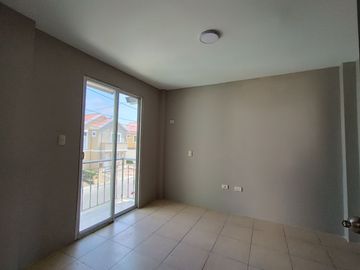 Venta de casa en Marina D'or Park,  Vía a Samborondón-Salitre