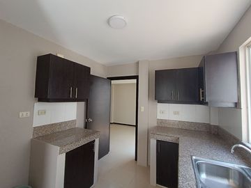 Venta de casa en Marina D'or Park,  Vía a Samborondón-Salitre