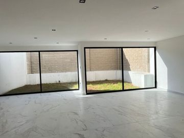 RESIDENCIA EN LOMAS DE ANGELÓPOLIS ZONA AZUL ✨