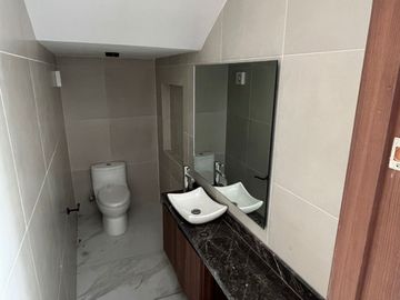 RESIDENCIA EN LOMAS DE ANGELÓPOLIS ZONA AZUL ✨