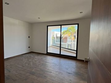 RESIDENCIA EN LOMAS DE ANGELÓPOLIS ZONA AZUL ✨